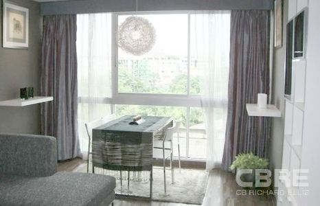 pic A low rise condominium in modern style