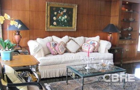 pic A spacious 3-bedroom unit 