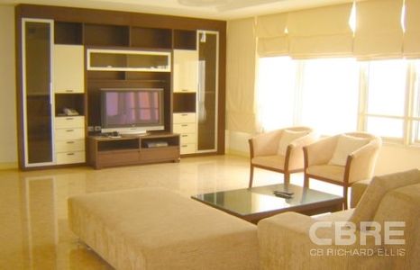 pic 3-bedroom Bangkok condominium unit