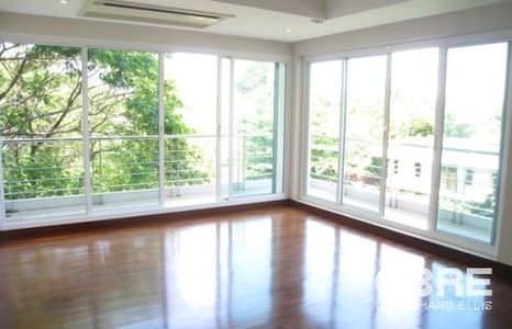 pic Sathorn - Supreme Elegance