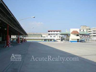 pic Factory-Warehouse for rent on Suksawat