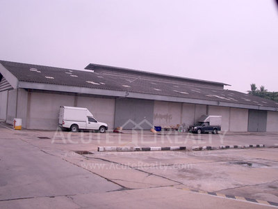 pic Warehouse for rent on Petchkasem area  