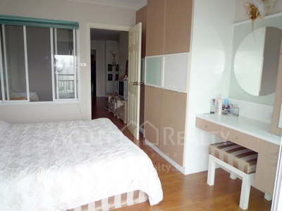 pic Condo for sale with tenant 42 sqm. 