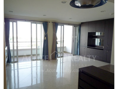 pic Peaceful condo near Chaopraya River