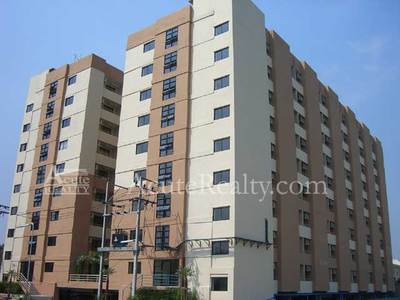 pic Big apartment building for sale