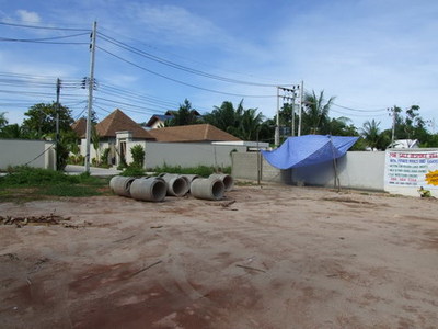 pic 300m2 Soi Naya, Nai Harn Beach 2.1mTHB