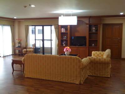 pic 3 bedrooms fully furnished 