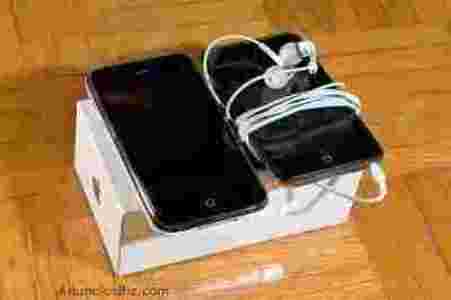 pic FOR SALE:APPLE IPHONE 3GS 32GB