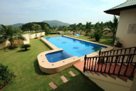 pic Fabulous 3 BR Pool Villa on Golf Course