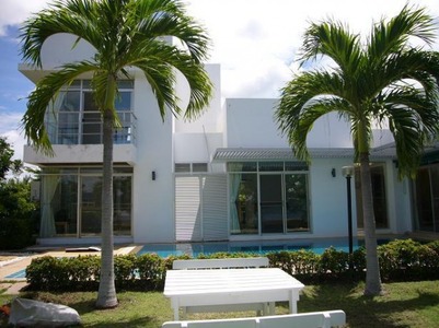 pic 3 BR Pool Villa on Lake & Golf Course