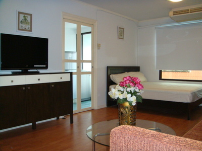 pic 9500 silom sathorn near BTS & MRT condo 