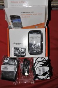 pic FOR SALE BLACKBERRY BOLD 9700 FOR $260US