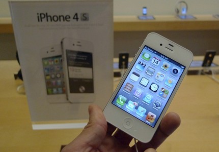 pic FOR SALE Apple iPhone 4S 64gb Quadband 3