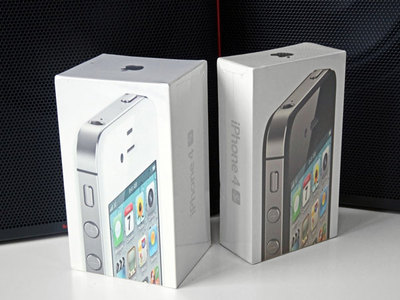pic Selling Apple iPhone 4S 64GB
