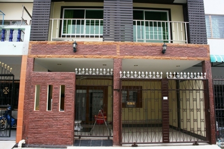 pic For Sale: Private townhouse, 3  bedroom