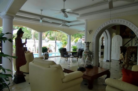 pic For Sale: Jomtien palace, 4 bedroom, 2 s
