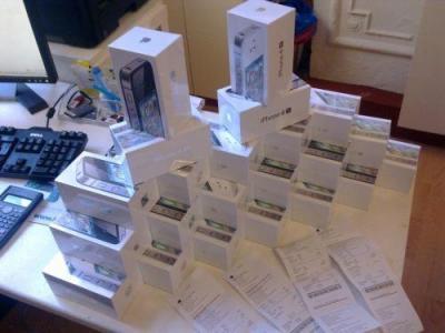 pic Brand New Apple Iphone 4S 32GB 