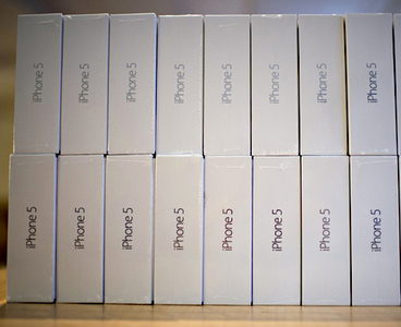 pic Apple iPhone 5 (Factory Unlocked )
