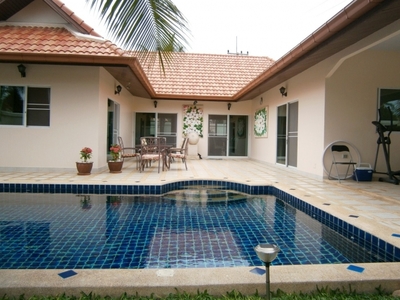pic For Sale: House 3-3bath private pool