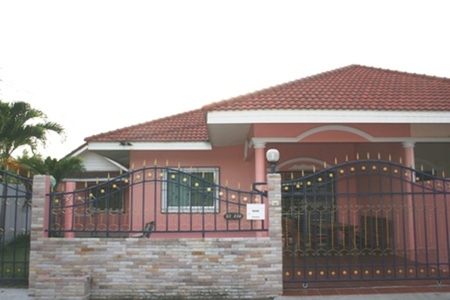 pic FOR RENT: CHOCKCHAI GARDEN HOME 2