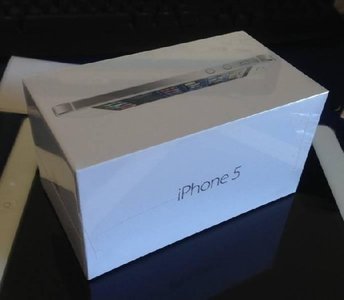 pic Apple iPhone 5 16GB $400USD