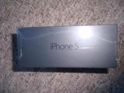 pic for sales Brand new Apple iphone 5