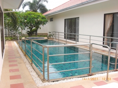 pic FOR RENT: AVOCA GERDENS 1, 4BEDROOM