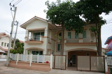 pic FOR RENT: BAAN FAH RIM HAD, 3 BEDROOM