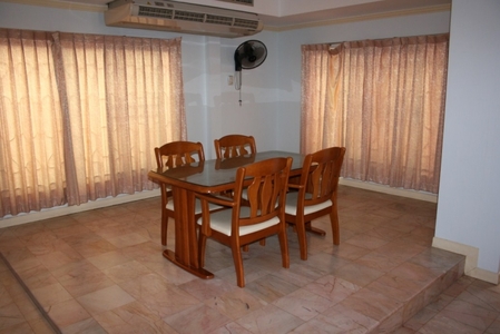 pic FOR RENT: CENTRAL PARK, 3 BEDROOMS