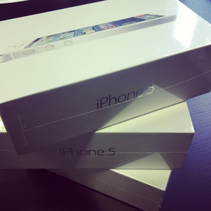 pic For Sale: Brand New Apple iphone 5 32gb