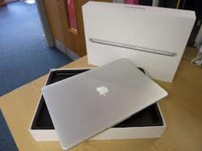pic MacBook Pro 15.4&quot; Laptop with Retina