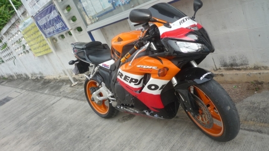 pic Honda CBR 1000 Repsol