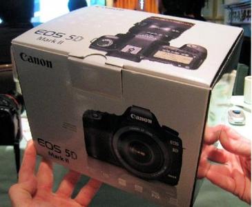pic BUY:Canon EOS 5D Mark III 22.3MP Digital