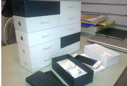 pic BUY 2 GET 1 FREE iPHONE 5 64GB FOR $340