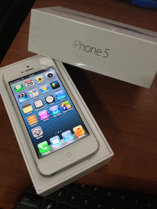 pic For sale::Apple Iphone 5 32GB,Samsung Ga