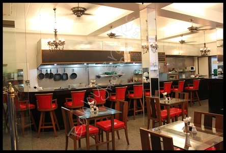 pic Restaurant/Bistro and Guest House 