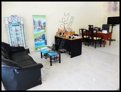 pic  Office and Commercial Retail Space