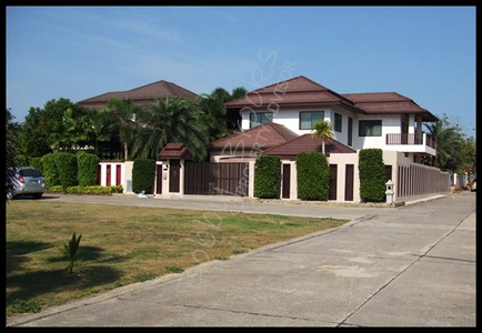 pic Baan Baramee 4 Bed 3 Bath with Pool