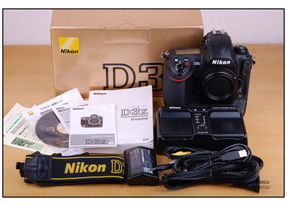 pic NIKON CAMERA / LENS