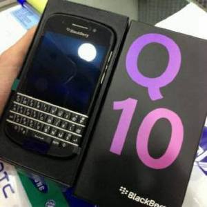 pic Selling : BlackBerry Q10  , Q5 & Z10