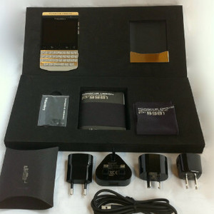 pic Fs:blackberry porshce pin chat 29309170