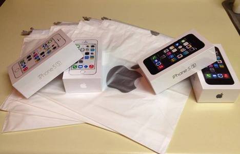 pic  Selling Apple iPhone 5s 64GB, galaxy s4