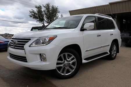 pic sell my 2013 Lexus LX 570