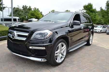 pic Mercedes Benz GL 550 4MATIC