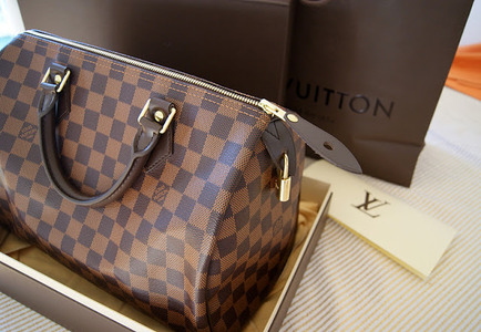 Authentic Louis Vuitton Speedy 30 Damier in Bangkok Thailand