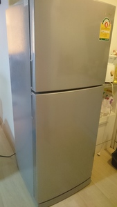 pic Big Samsung refrigerator with frigde + S