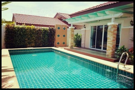 pic House 3 Bed 2 Bath with Private Pool 