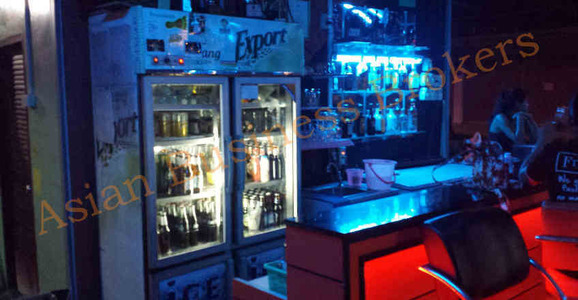 pic 5007010  Beer Bar in Jomtien Night-Time 