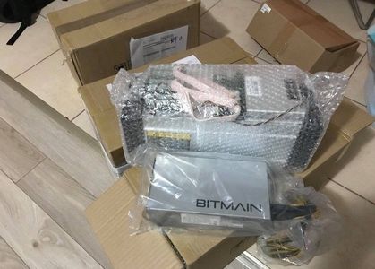 pic Bitmain Antminer S9 13.5 TH/s + PSU APW3