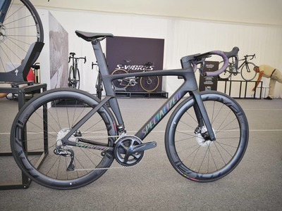 pic 2019 Specialized Men's S-Works Turbo Lev